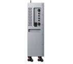 SolarFlow 4000 Mix Pro con la tapa de conexiones abierta